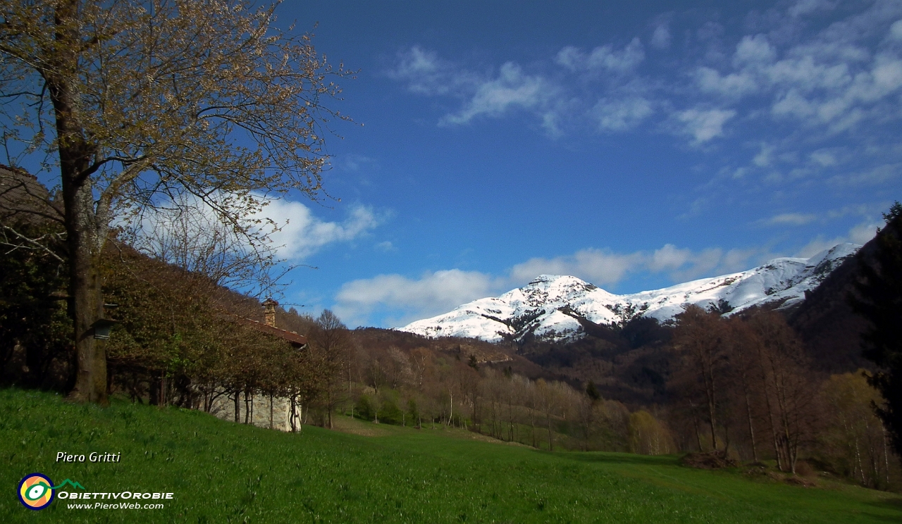 16 Baita-roccolo con vista verso la Soadadura.JPG